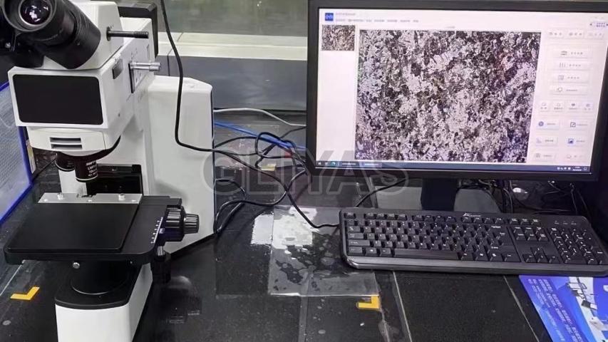 Trinocular Upright Metallurgical Microscope